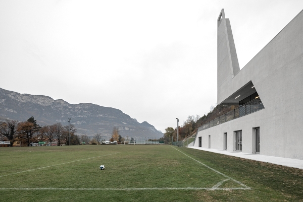 Sport- und Freizeitzentrum in Sdtirol von MoDus Architects