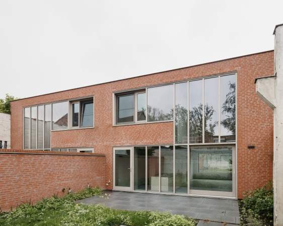 Einfamilienhuser von Atelier Janda Vanderghote in Gent