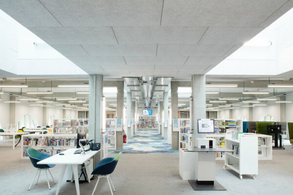 Unigeb�ude von K Architectures