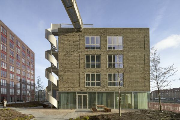 Wohnensemble in Amsterdam von Shift architecture urbanism