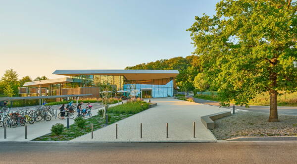 Freizeitbad in Konstanz von Behnisch Architekten
