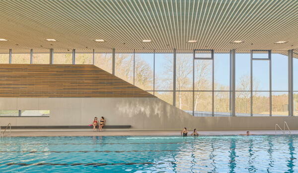 Freizeitbad in Konstanz von Behnisch Architekten