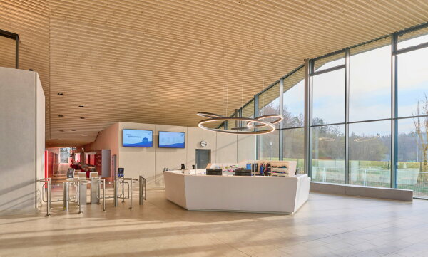 Freizeitbad in Konstanz von Behnisch Architekten