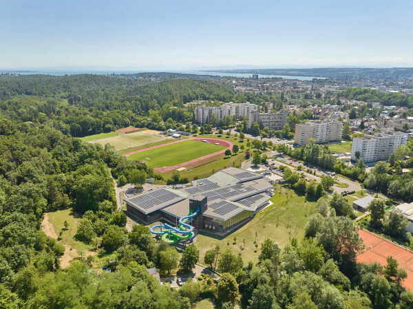Freizeitbad in Konstanz von Behnisch Architekten