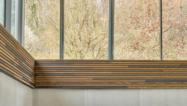 Freizeitbad in Konstanz von Behnisch Architekten