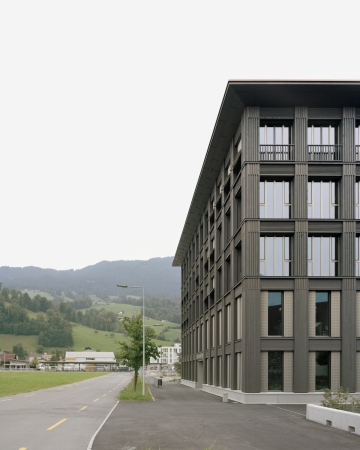 Kantonalbank in Sarnen von Seiler Linhart Architekten