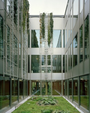 Kantonalbank in Sarnen von Seiler Linhart Architekten