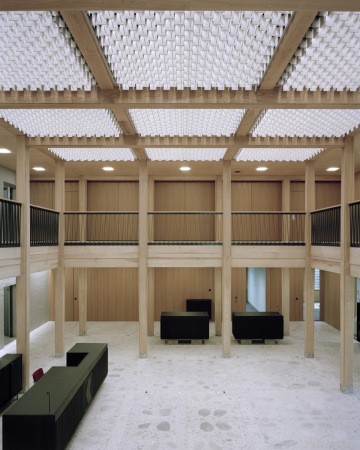 Kantonalbank in Sarnen von Seiler Linhart Architekten