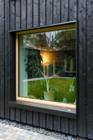 Remisenumbau in Berlin von ALAS Alarcon Linde Architects