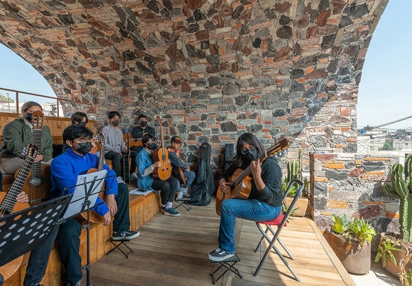 Preis in der Kategorie �Kollektive Orte�: Kithara Music Public Kiosk, Mexiko-Stadt von TO (Carlos Facio und Jos� Amozurrutia)