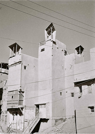 Yasmeen Lari ist von traditionellen, klimabedingten Bautechniken inspiriert, hier Windfanghuser in Thatta, Pakistan.