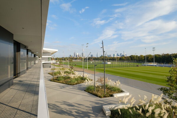 DFB-Campus von kadawittfeldarchitektur in Frankfurt am Main