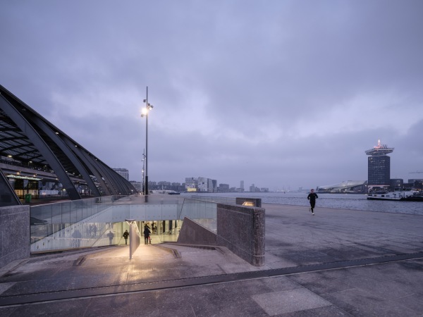 Fahrradgarage von VenhoevenCS