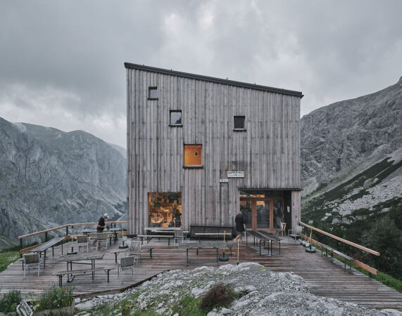 Berghtte in der Steiermark von Dietger Wissounig Architekten