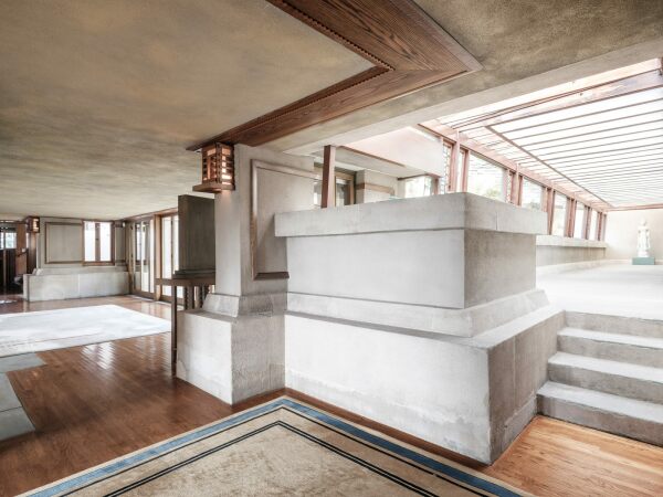Zum Hollyhock House von Frank Lloyd Wright