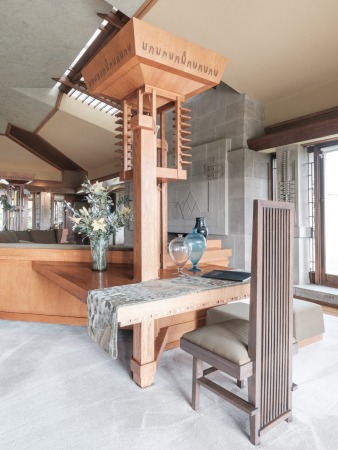 Zum Hollyhock House von Frank Lloyd Wright