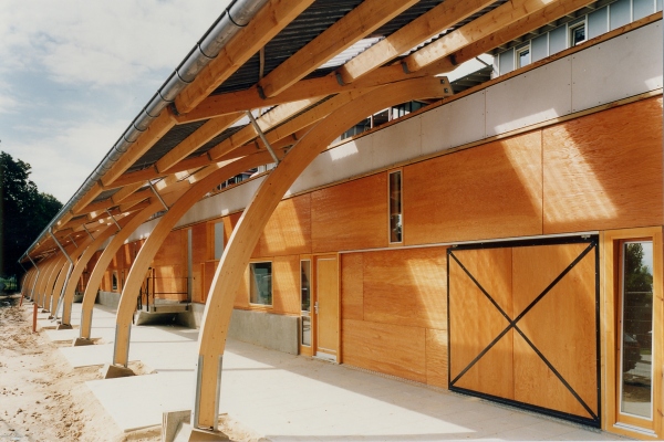 Modernisierung, Instandsetzung und Aufstockung der Nachkriegssiedlung Schlierbacher Weg in Berlin-Buckow, 1988�92