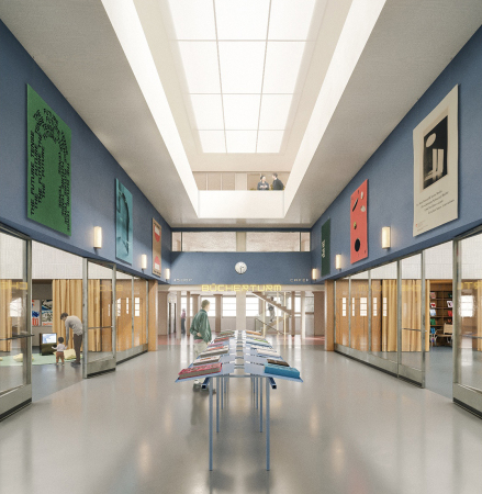 Das Foyer als rumlicher Auftakt wird mit Ausstellungen bespielt.