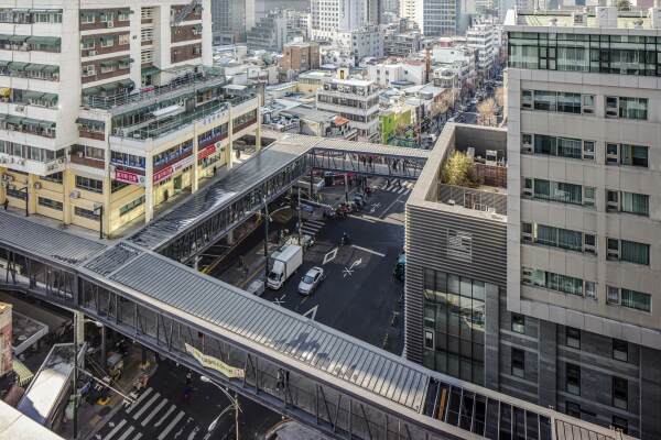 Fu�g�ngerbr�cken in Seoul von modostudio