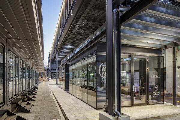 Fu�g�ngerbr�cken in Seoul von modostudio