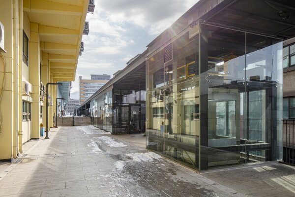 Fu�g�ngerbr�cken in Seoul von modostudio