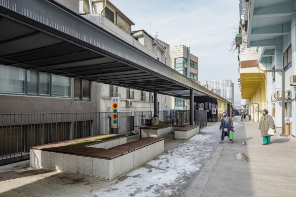 Fu�g�ngerbr�cken in Seoul von modostudio