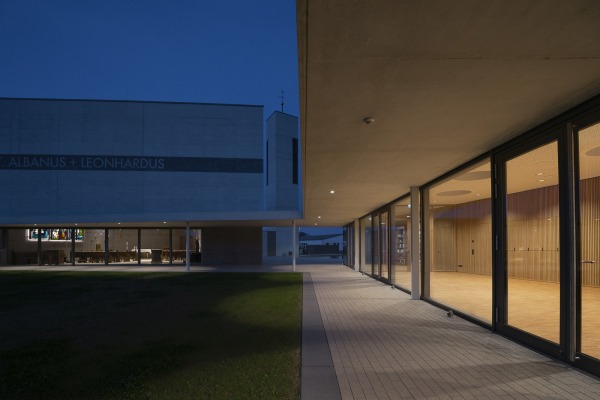 Gemeindezentrum mit Kapelle bei Kln von office03