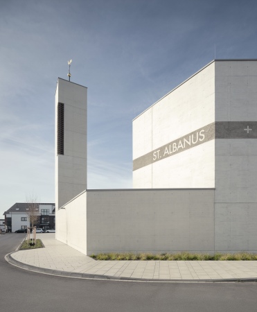 Gemeindezentrum mit Kapelle bei Kln von office03