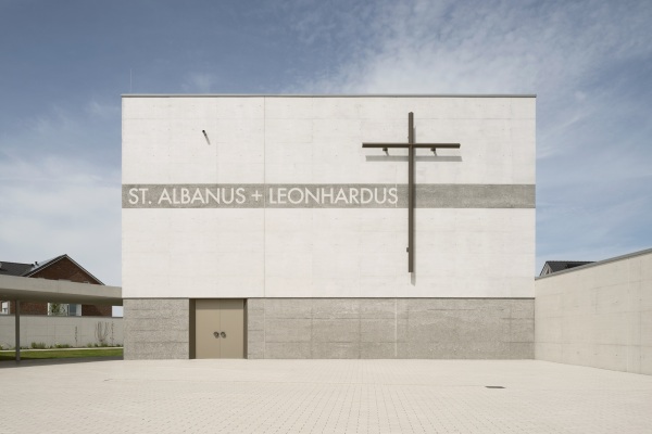 Gemeindezentrum mit Kapelle bei Kln von office03