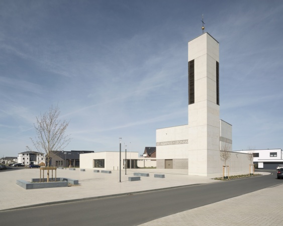 Gemeindezentrum mit Kapelle bei Kln von office03