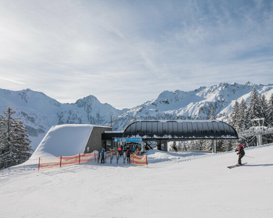 Aussichtsturm in Tirol von Snhetta