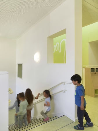 Kita in Frankfurt am Main von Bolles+Wilson