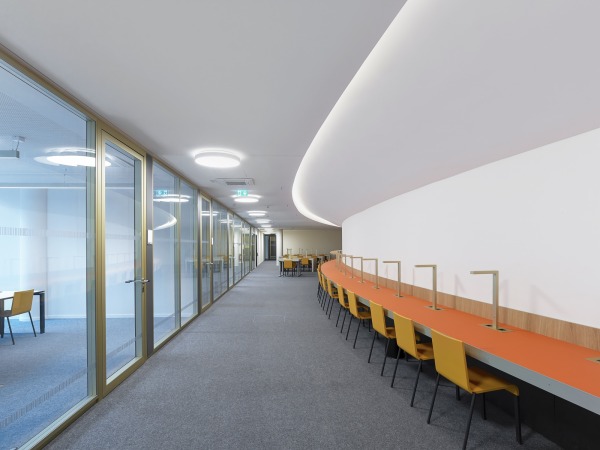 Unigeb�ude von BLK2 in Frankfurt am Main