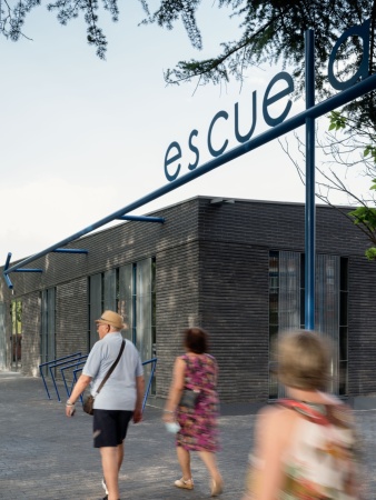 Hochschule in Valladolid von Estudio Gonzlez Arquitectos