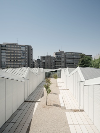 Hochschule in Valladolid von Estudio Gonzlez Arquitectos