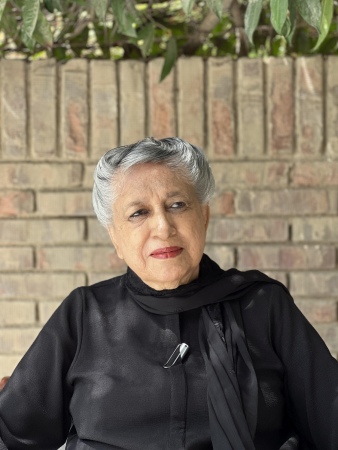Yasmeen Lari, mittlerweile 82 Jahre alt, engagiert sich seit 2005 als Aktivistin fr ein sozial und kologisch gerechtes Bauen.