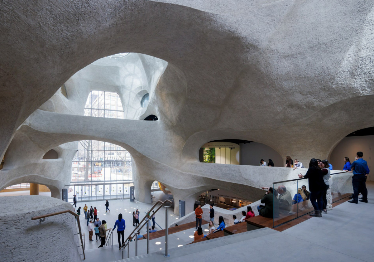 Eine Höhle begeistert New York
 - Ergänzung des American Museum of Natural History von Studio Gang