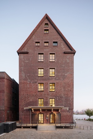 Umbau und Sanierung in Hamburg von SEHW Architekten
