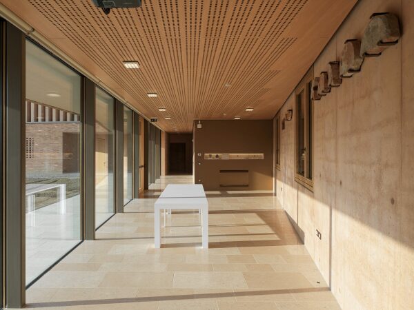 Kirche in Pegognaga von LR Architetti