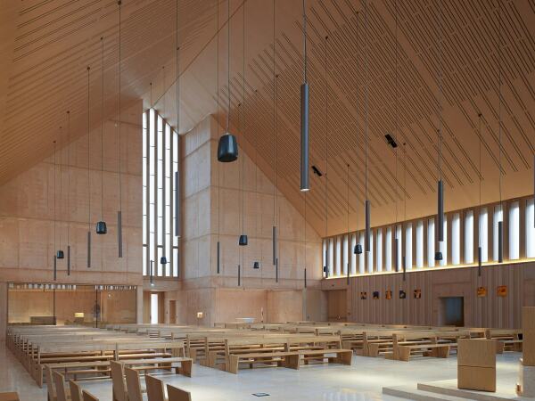 Kirche in Pegognaga von LR Architetti