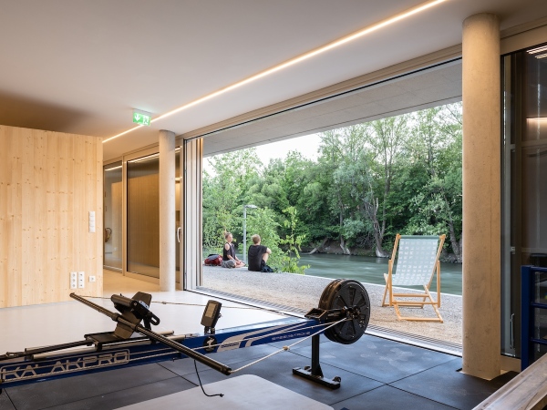 Bootshaus mit Freitreppe in Graz von Kuess Architektur