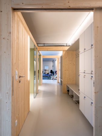 Bootshaus mit Freitreppe in Graz von Kuess Architektur