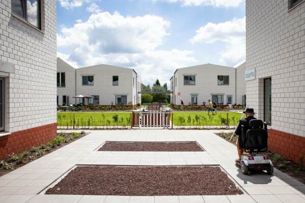 Pflegeheim fr Demenzkranke von Osar Architects in Genk