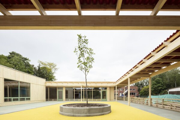 Hof am Ende des Neubaus