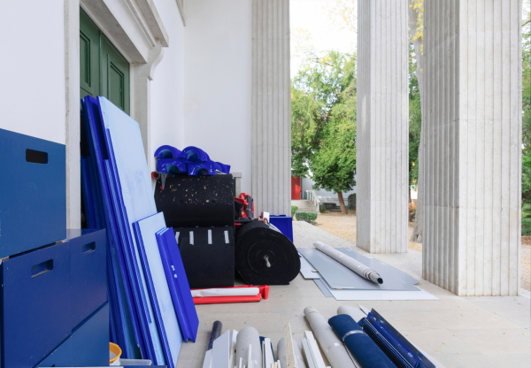 ... und im Pavillon zwischengelagert.