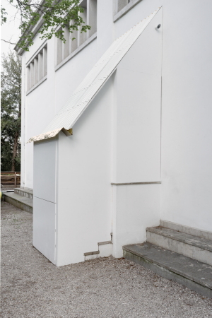 ... mit Trockenklo ...