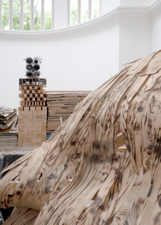 ... oder die Spolie aus dem Schweizer Pavillon der Biennale Arte 2022.