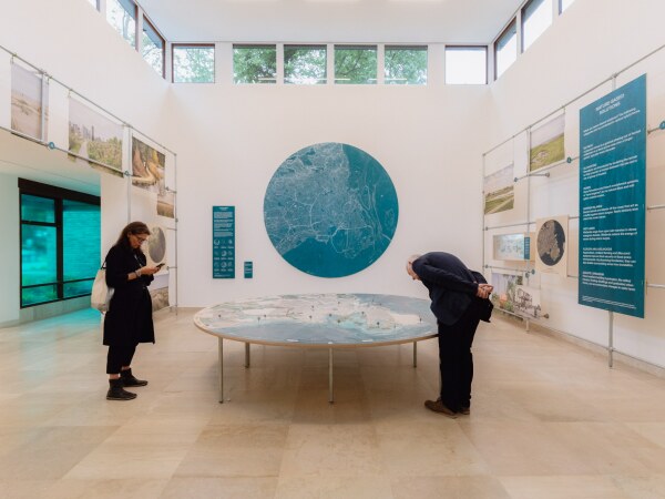 Nach dem immersiven Pavillon vor zwei Jahren zum Thema Wasser, setzen die D�nen dieses Mal auf planerische Strategien gegen die steigenden Meeresspiegel.