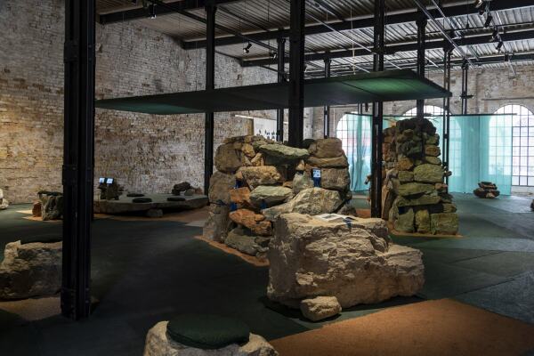 Vor zwei Jahren gewannen die Vereinigten Arabischen Emirate f�r ihren Pavillon den Goldenen L�wen. Auch dieses Mal geht es wieder um Natur und Landschaft in der extremen Klimazone des Landes.