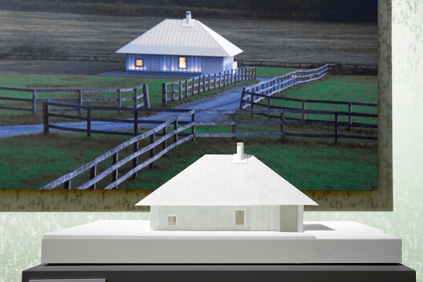 Insbesondere wird sein Bem�hen um eine Abkehr von �schweren�, klimasch�dlichen Materialien wie Beton in den Fokus ger�ckt.